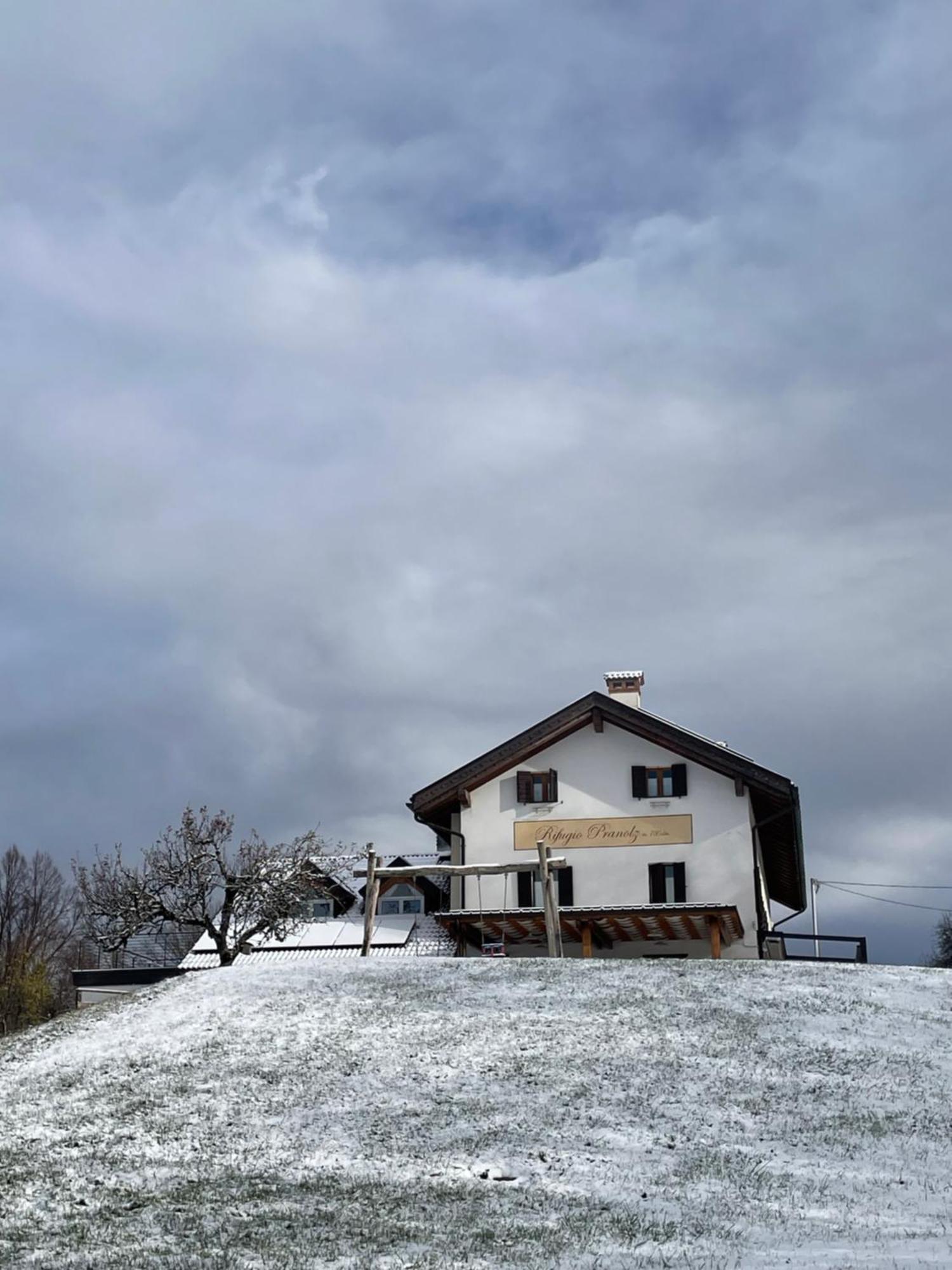 Rifugio Pranolz Hotel Trichiana Bagian luar foto