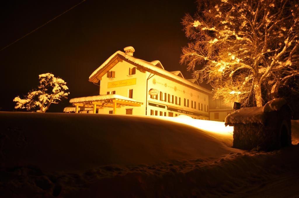 Rifugio Pranolz Hotel Trichiana Bagian luar foto