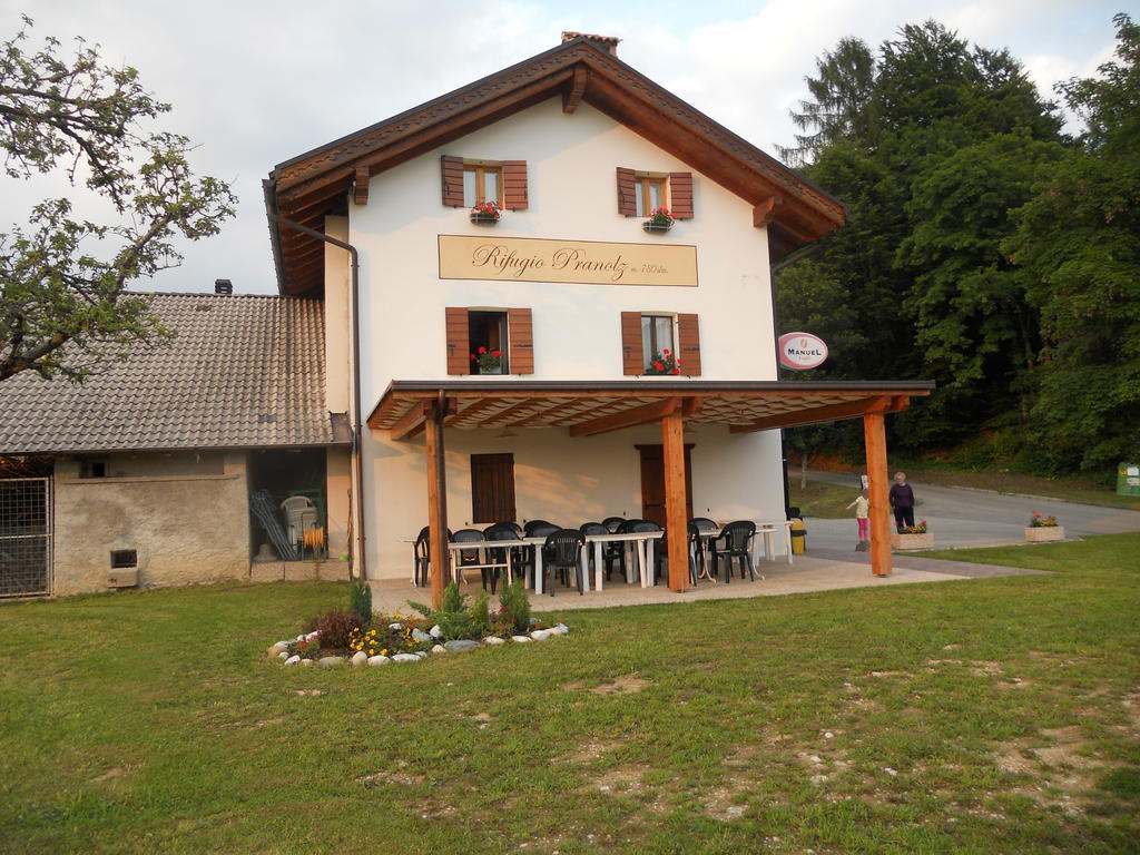 Rifugio Pranolz Hotel Trichiana Bagian luar foto