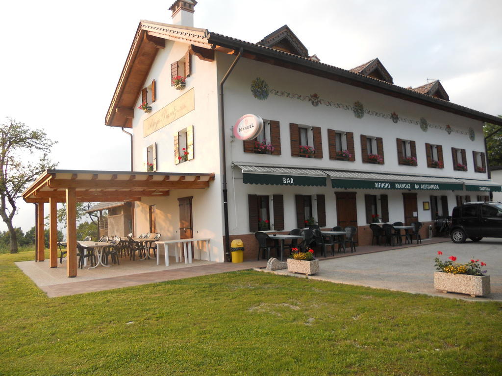 Rifugio Pranolz Hotel Trichiana Bagian luar foto